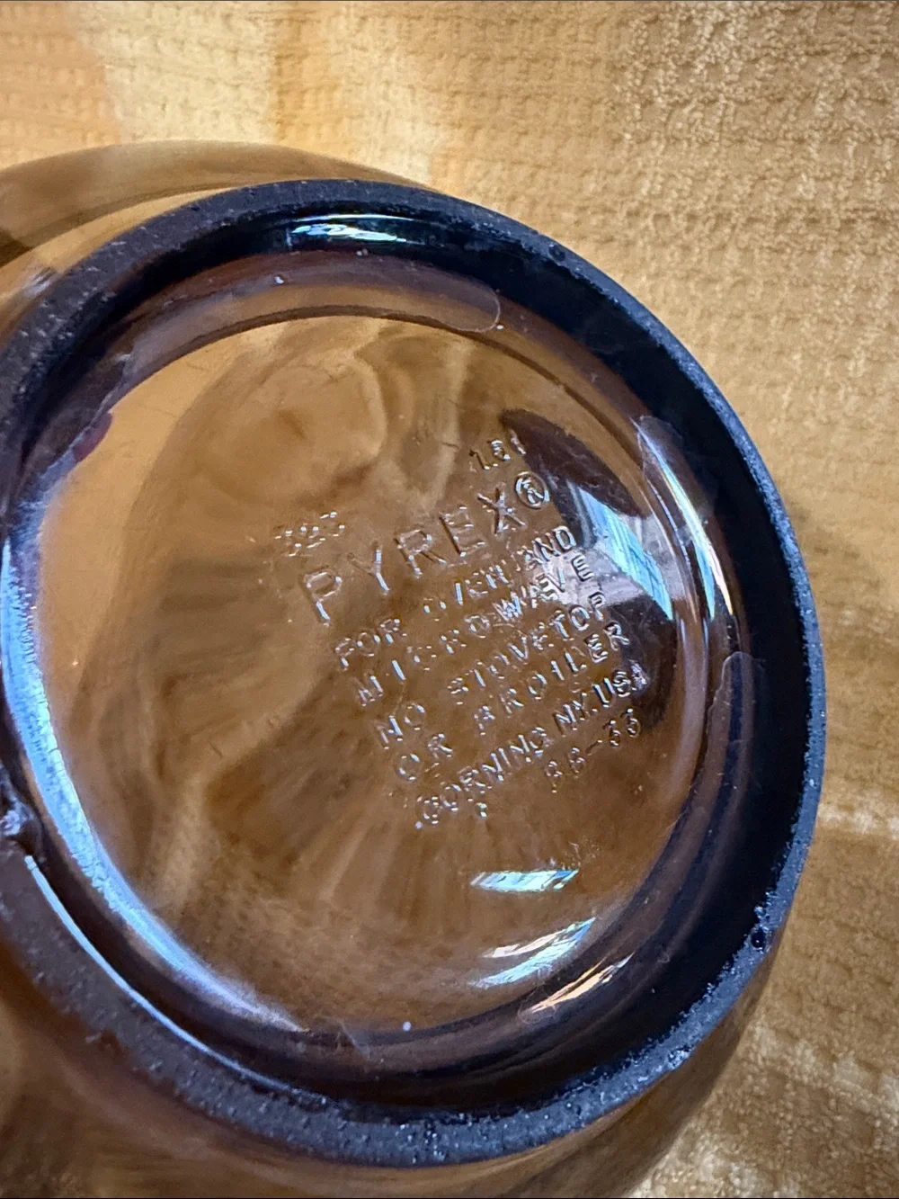 Pyrex Fireside Brown Glass Serving Bowl #323 1.5qt